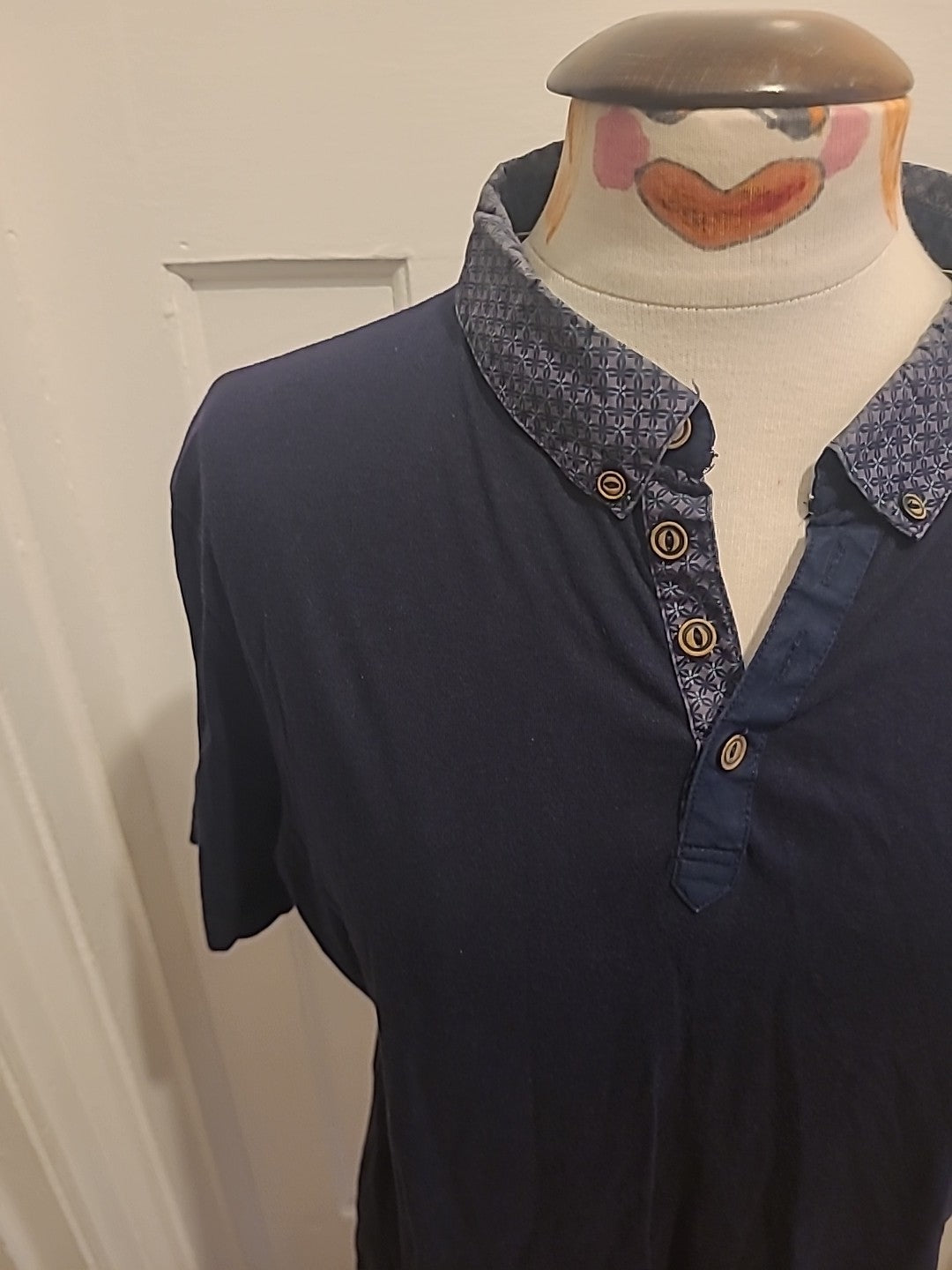 Mens Tu Size Medium Premium Navy With Detailed Collar Polo