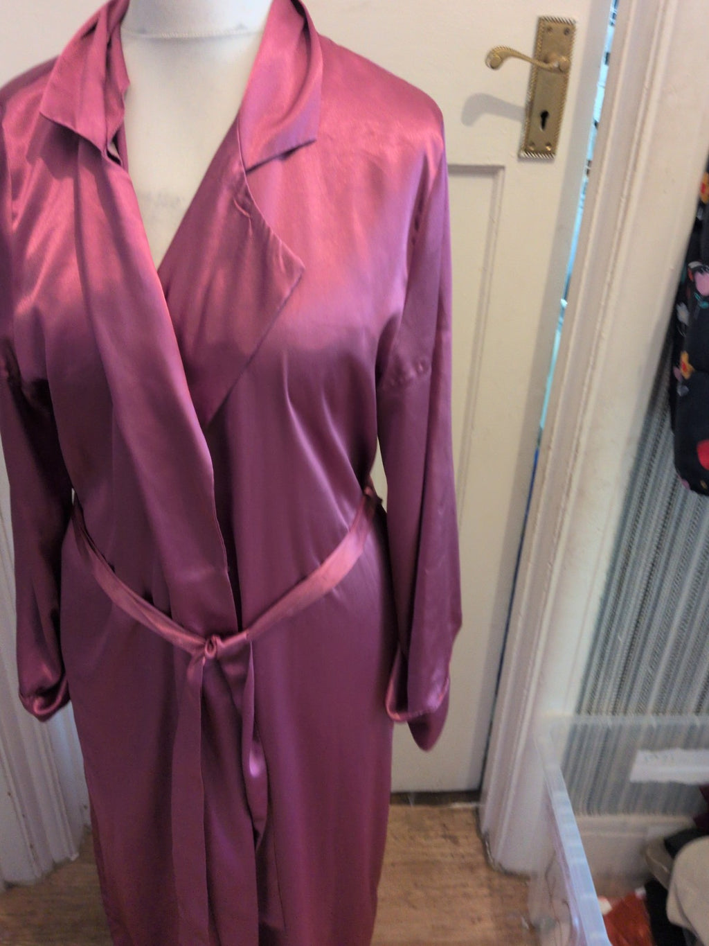 Ladies Intimates 12 Pink Long Sleeve Dressing Robe