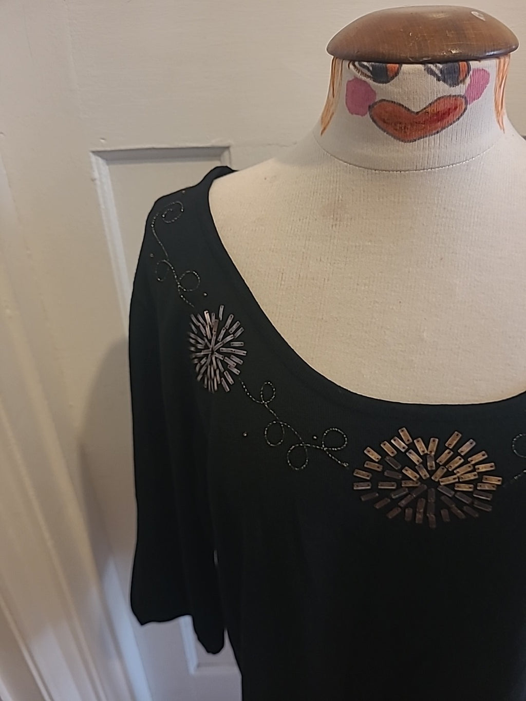 Ladies Heather Valley Size 18 Black Long Sleeved Detailed Blouse