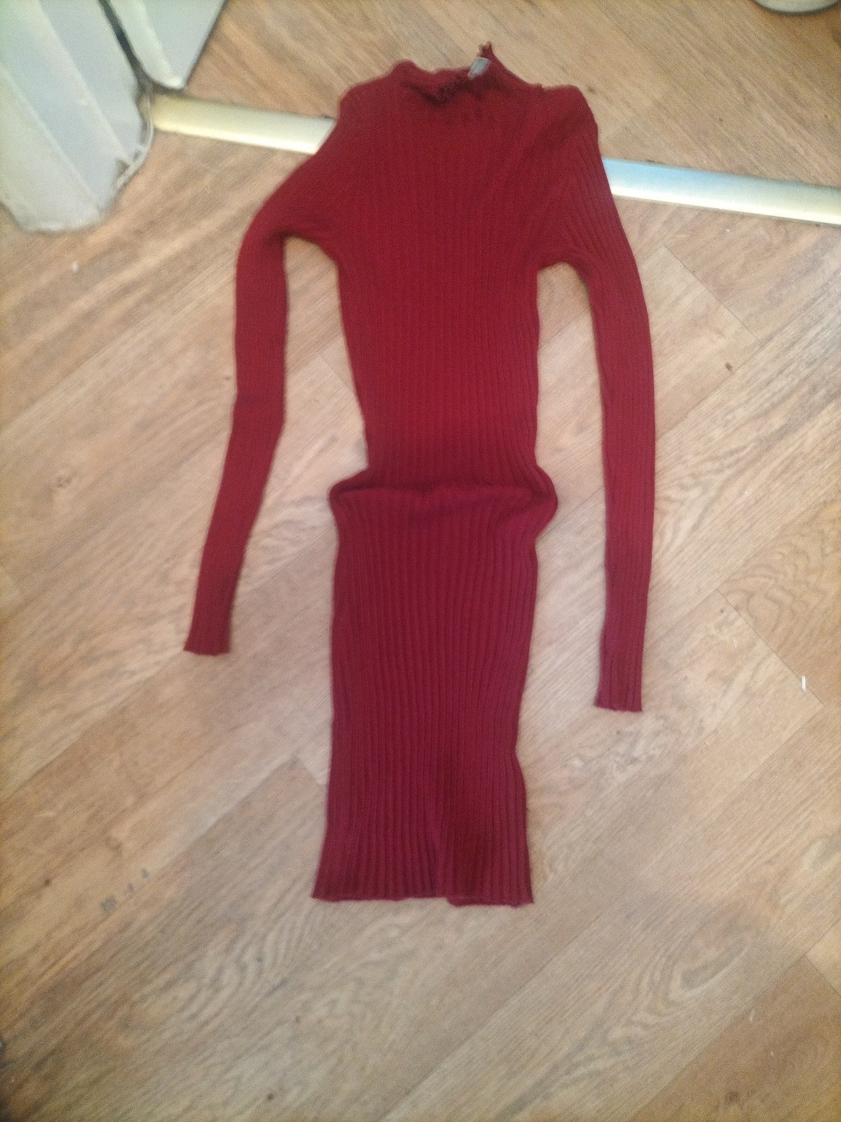 Ladies Divided Size Small Deep Purple Pencil Dress