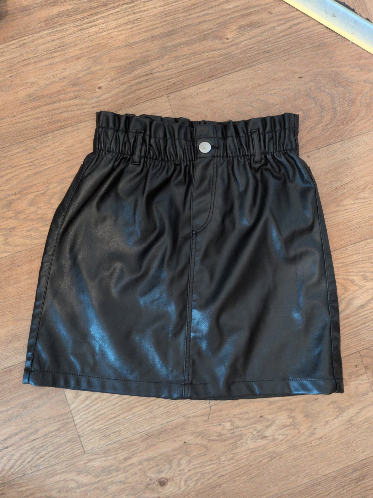 Girls H&M 9-10 Years Black Pleather Skirt
