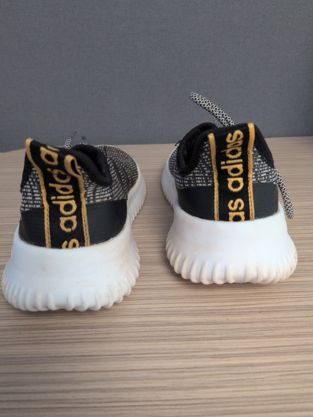 Adidas UK 5 Brown Black And White Running Trainer