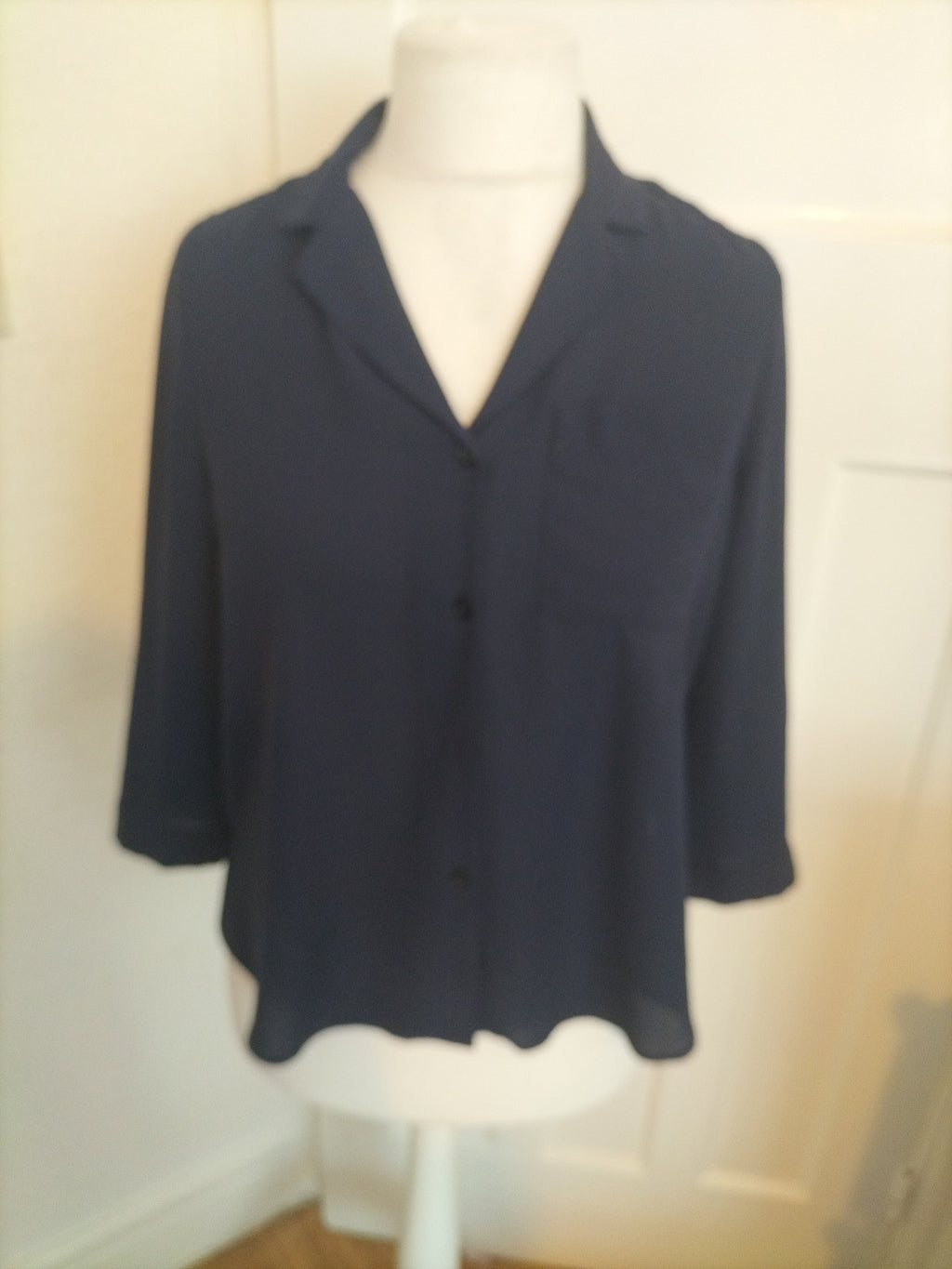 Ladies Dorothy Perkins Size 12 Navy Buttoned Long Sleeved Blouse