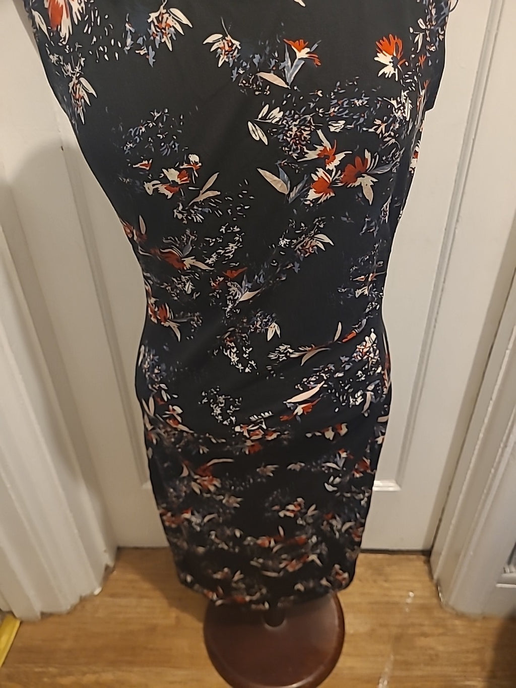 Ladies F&F Size 14 Black White Red Sleeveless Padded Dress