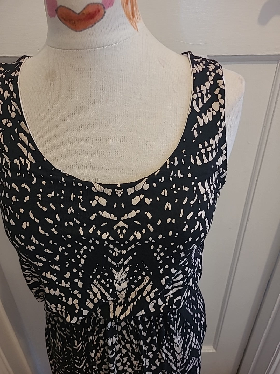 Ladies M/L Black Beige Sleeveless Long Dress