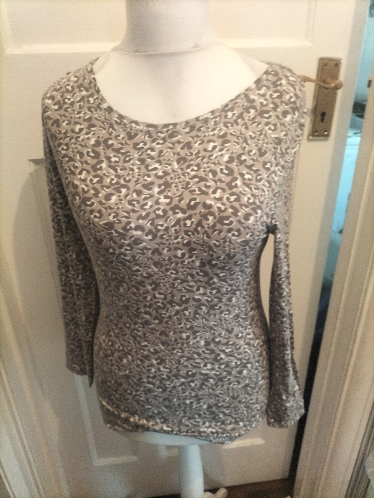 Ladies Tu Size 10 Grey Toned Animal Print Long Sleeve T-shirt