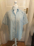 Mens Kingston Size Large Blue And White Short Sleeved Shirt