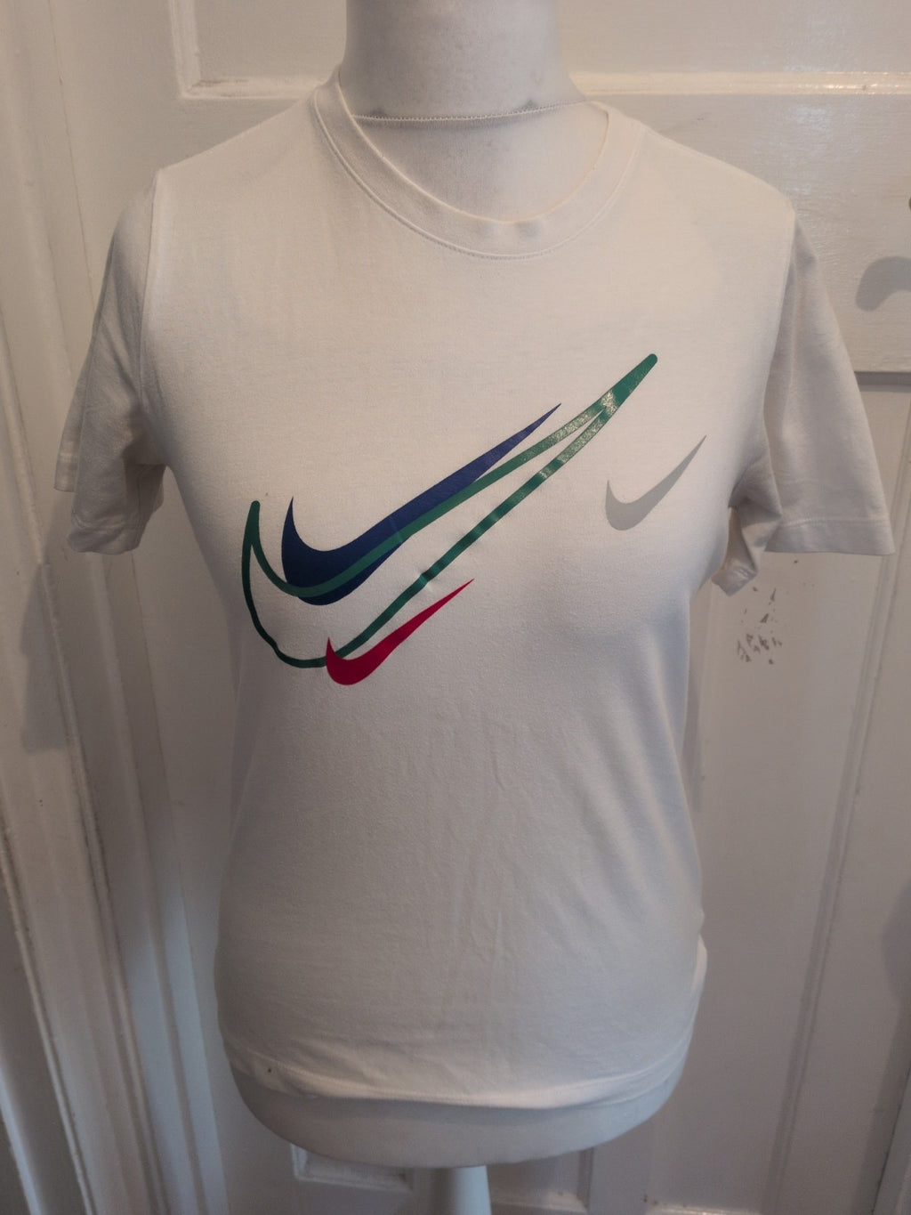 Nike Youth XL White Print Short Sleeve T-shirt