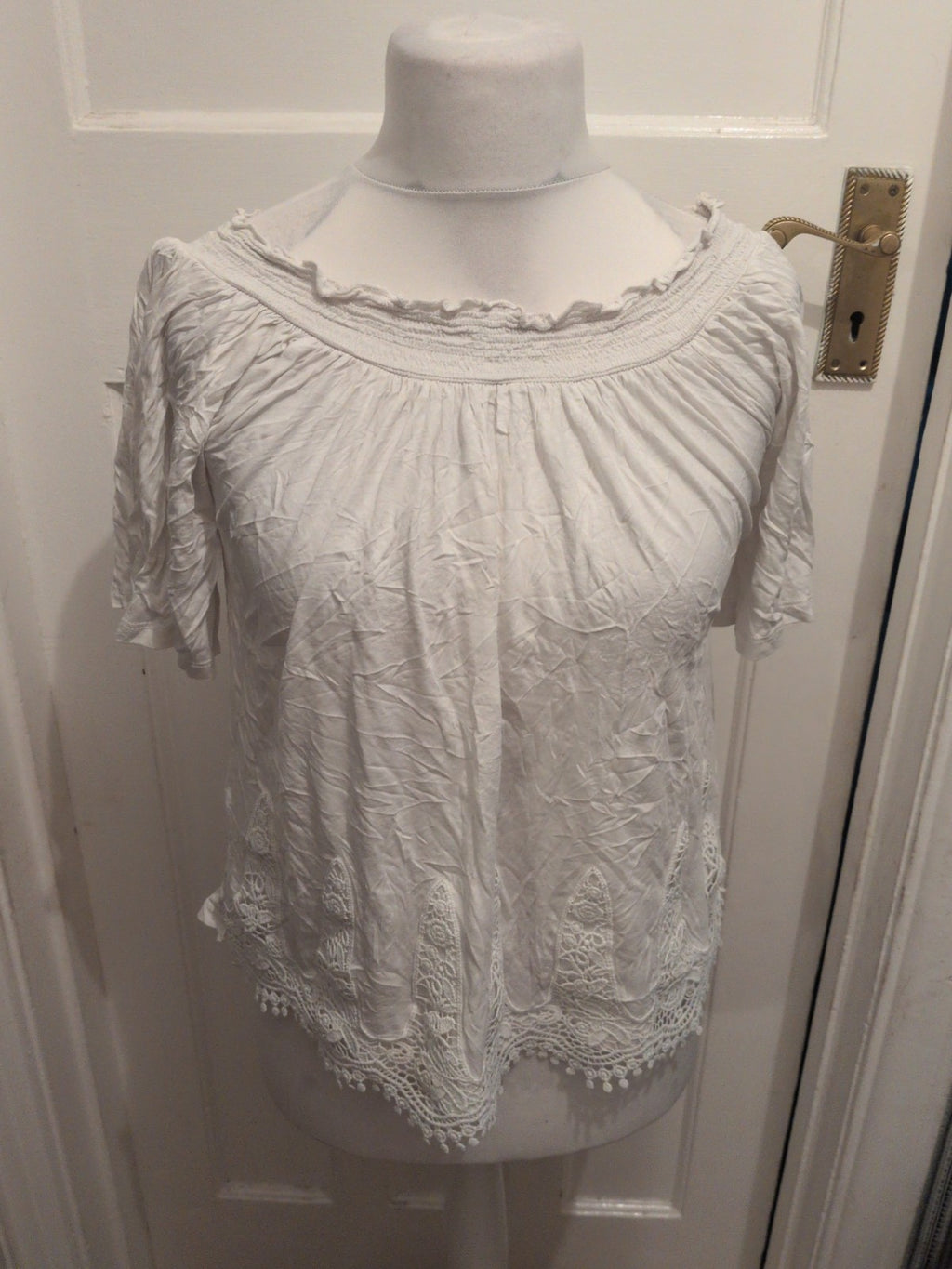 George 14 White Short Sleeve Lacey Hems Blouse