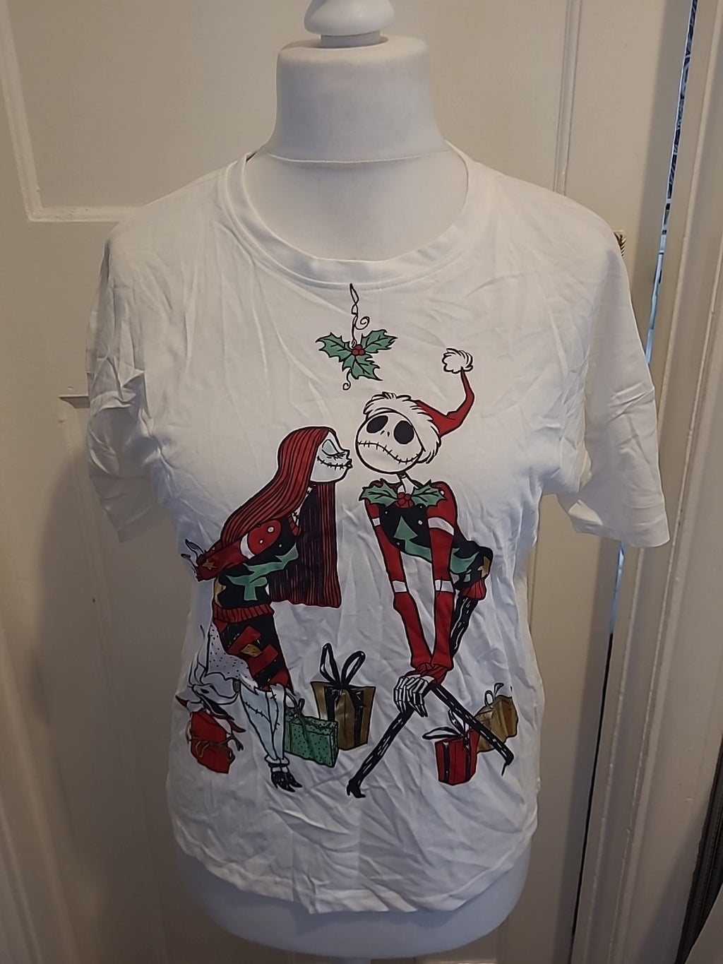Ladies George Disney Size 8-10 Night Before Christmas Pyjama Top