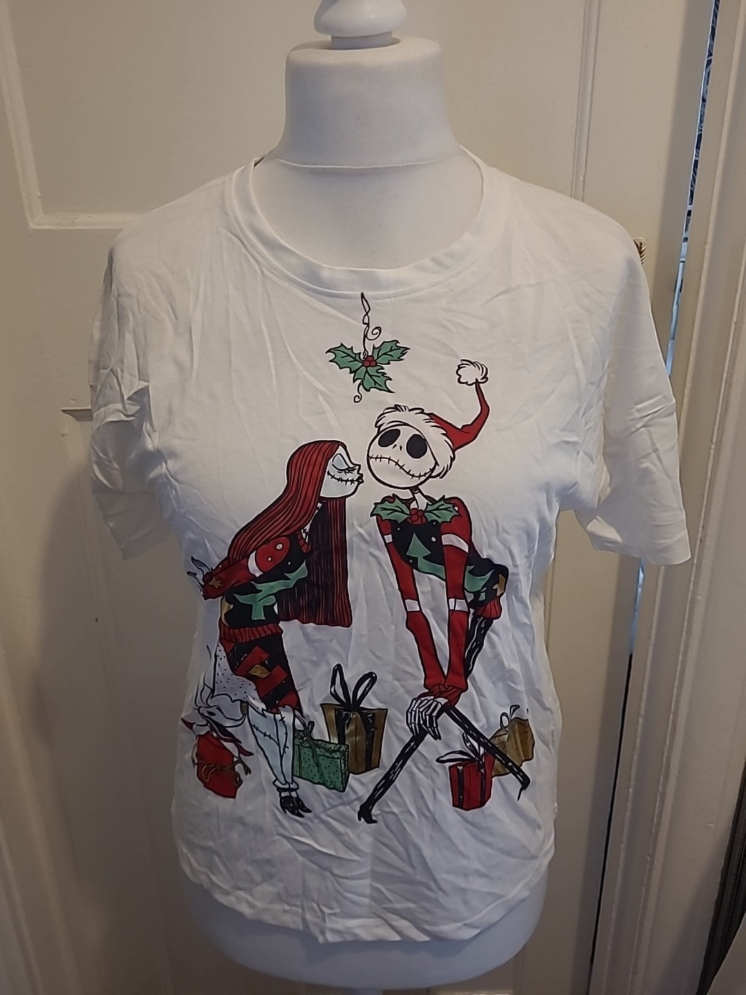 Ladies George Disney Size 8-10 Night Before Christmas Pyjama Top