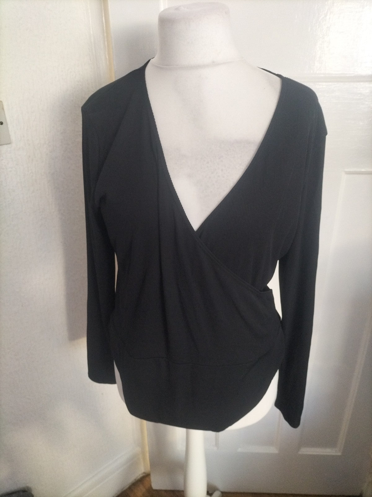 Ladies Flounce Clue Size 24 Black V Neck Bodysuit