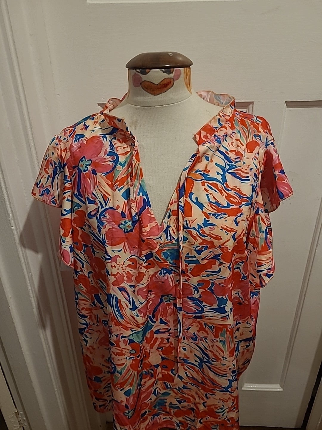 Ladies Size 3XL Multi Coloured Short Sleeved Tshirt