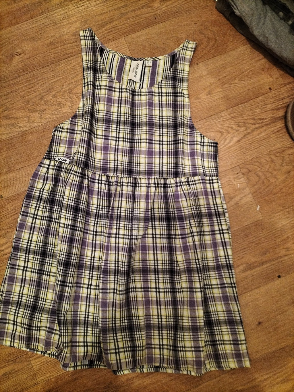 Ladies Collusion Size 4 Lilac Lime Black Sleeveless Dress