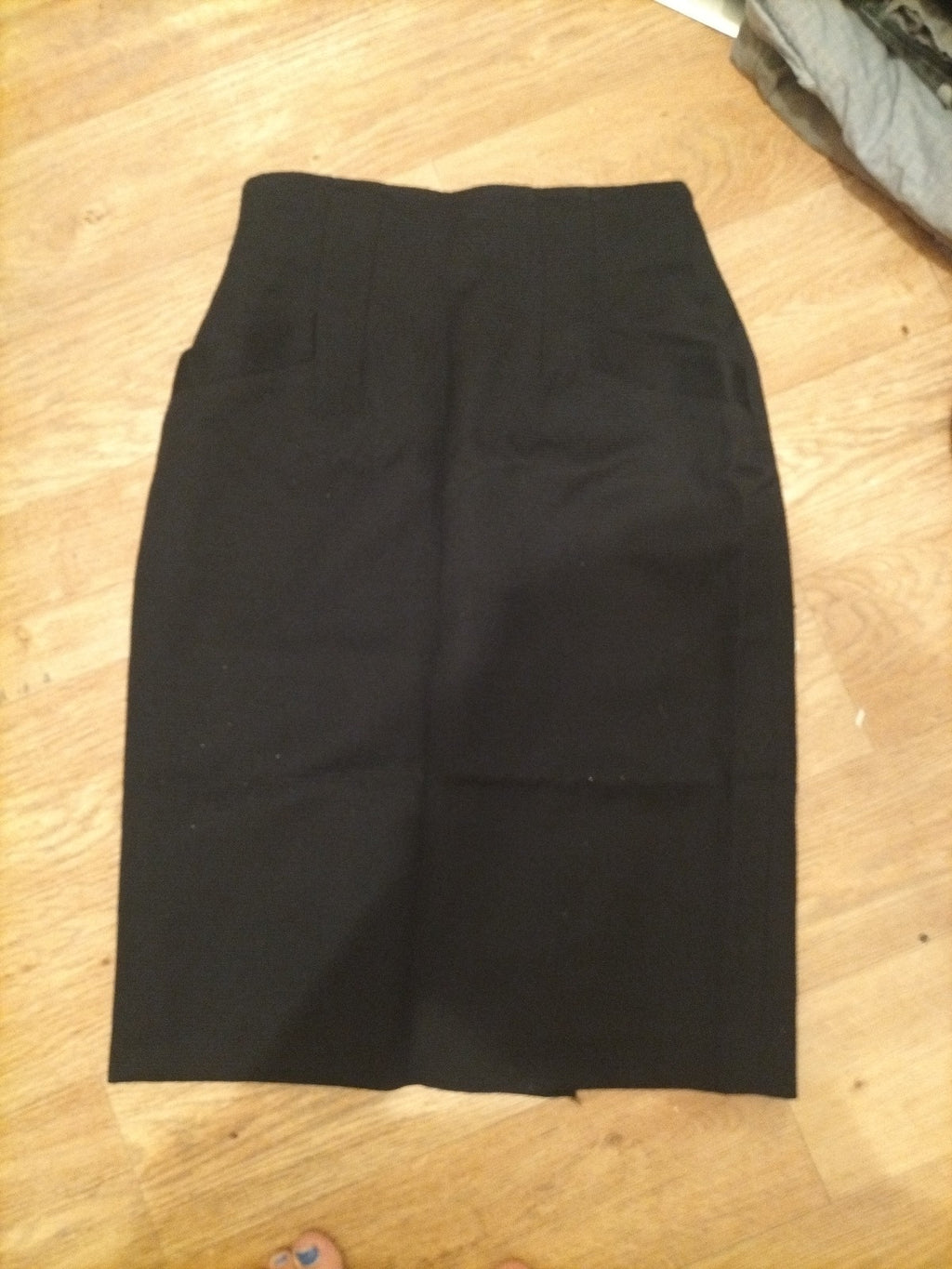 Ladies Windsmoor Size 14 Black Ribbed Midi Pencil Skirt
