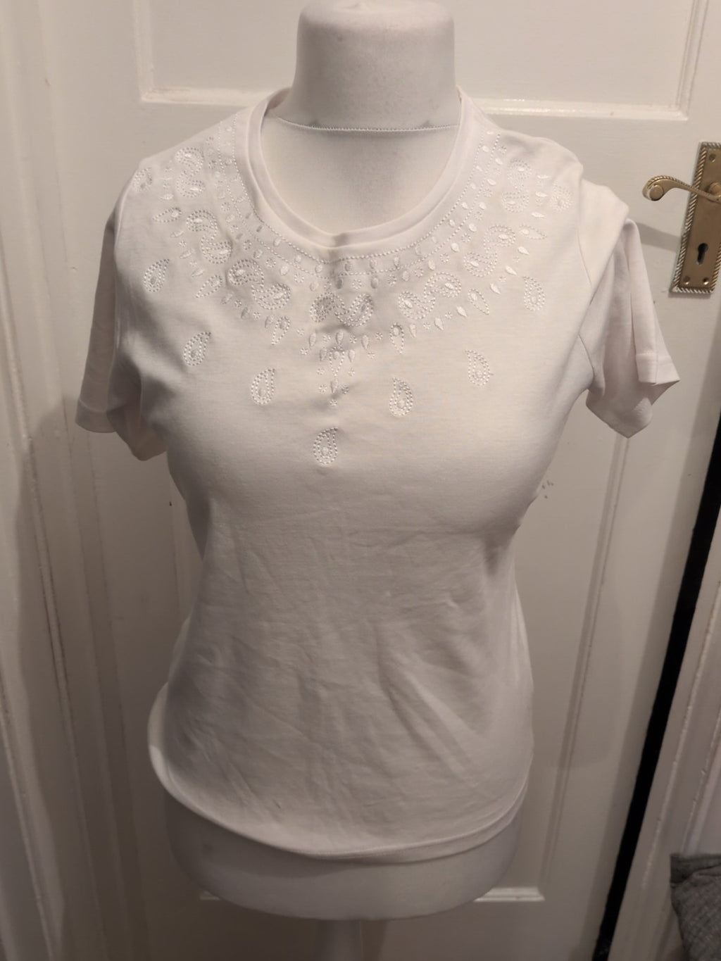 Honor Millburn 10-12 White Patterned Neck Hem Short Sleeve Blouse
