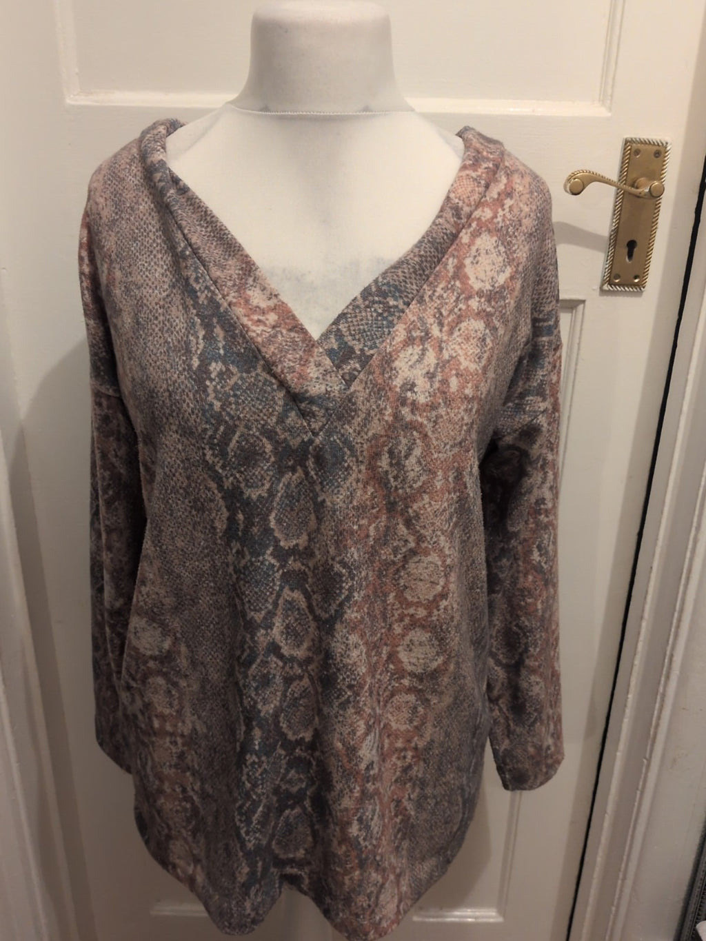 Next 16 Brown/Beige V Neck Jumper Pullover
