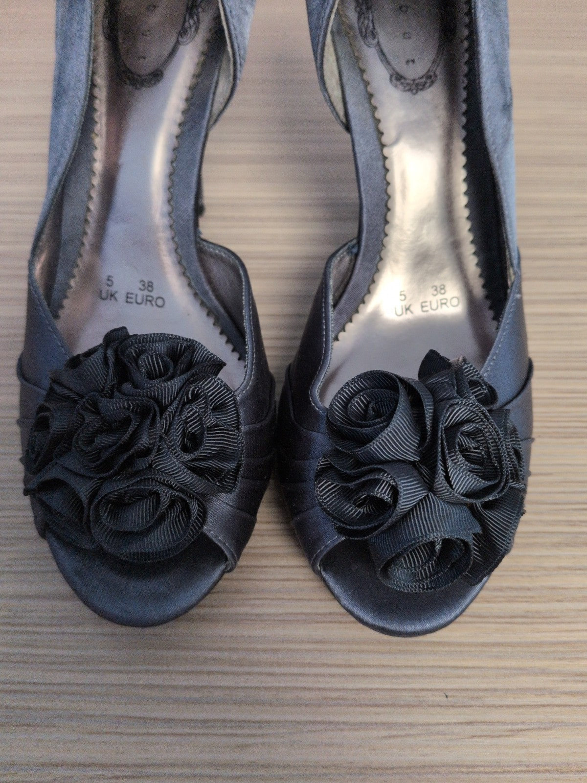 Debut UK 5 Grey Flower Toe High Heels