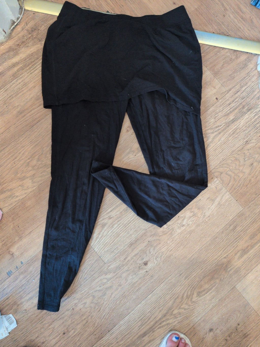 Thought 16 Black Leggings With Layover