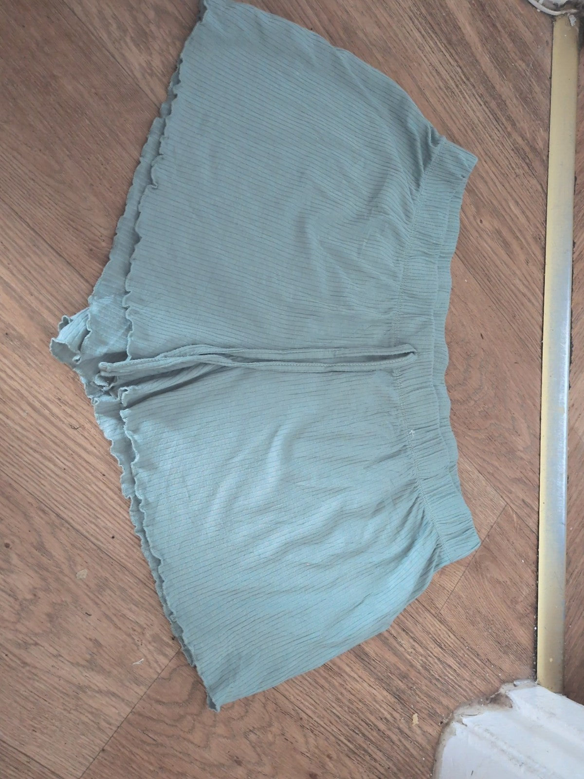 Primark 14-16 Pale Sage Elasticated Pyjama Shorts