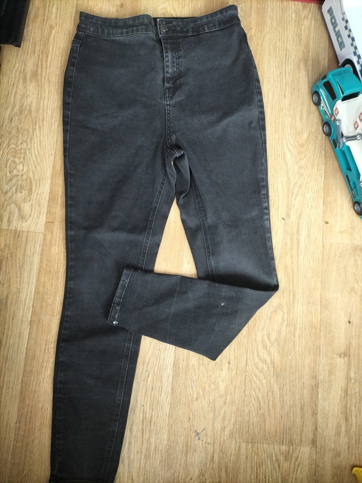 Ladies Tu Size 16R Black High Waist Skinny Jeans Mark On Bottom Of Leg