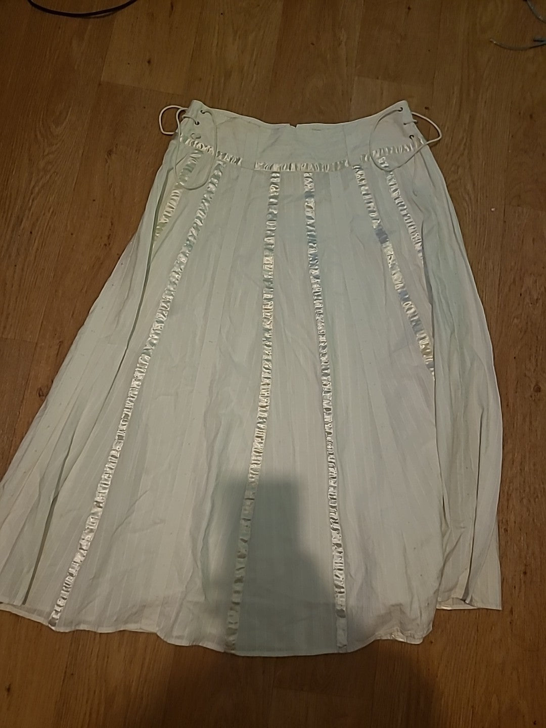 FRN Size Euro 40 White Long Length Skirt