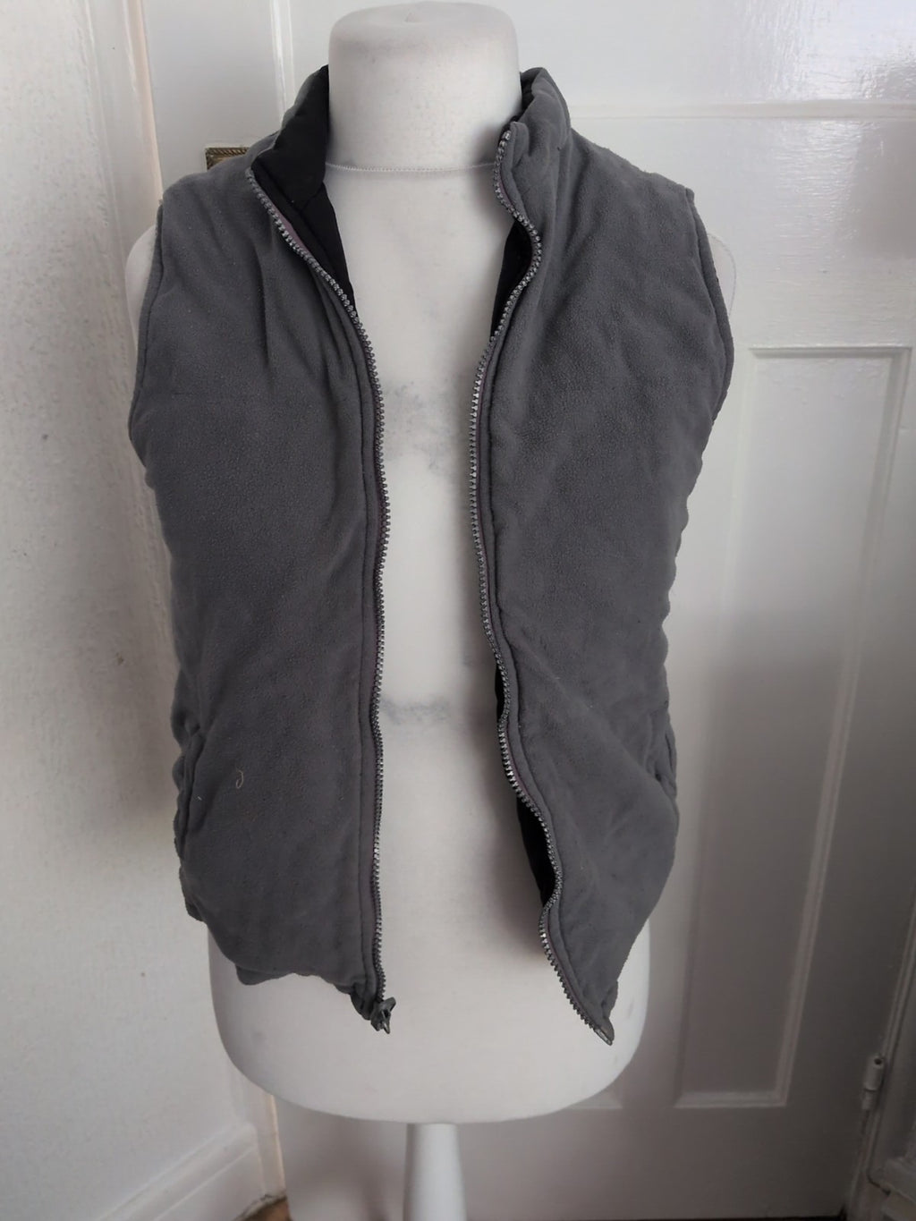 Medium Grey Sleeveless Full Zip Gilet