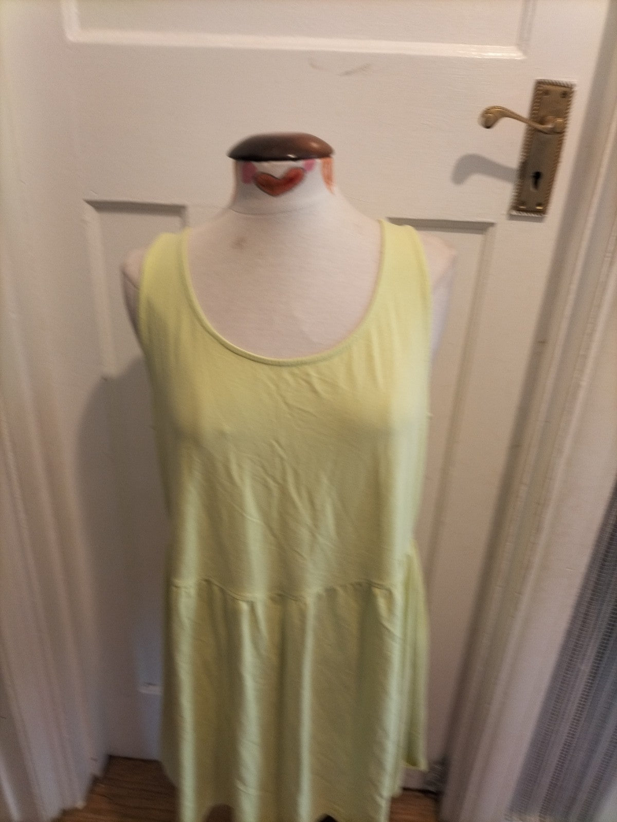 Ladies New Look Size 18 Lime Sleeveless Dress