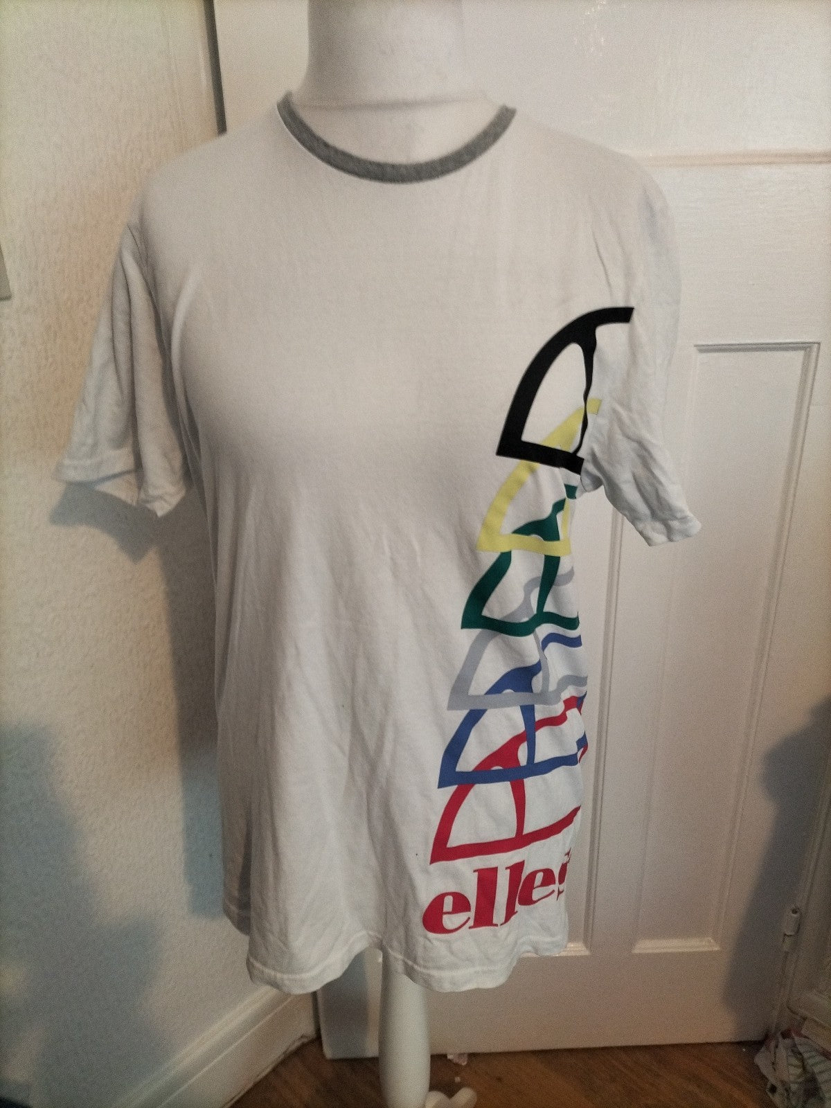 Mens Ellesse Size Large White Printed Short Sleeved Tshirt