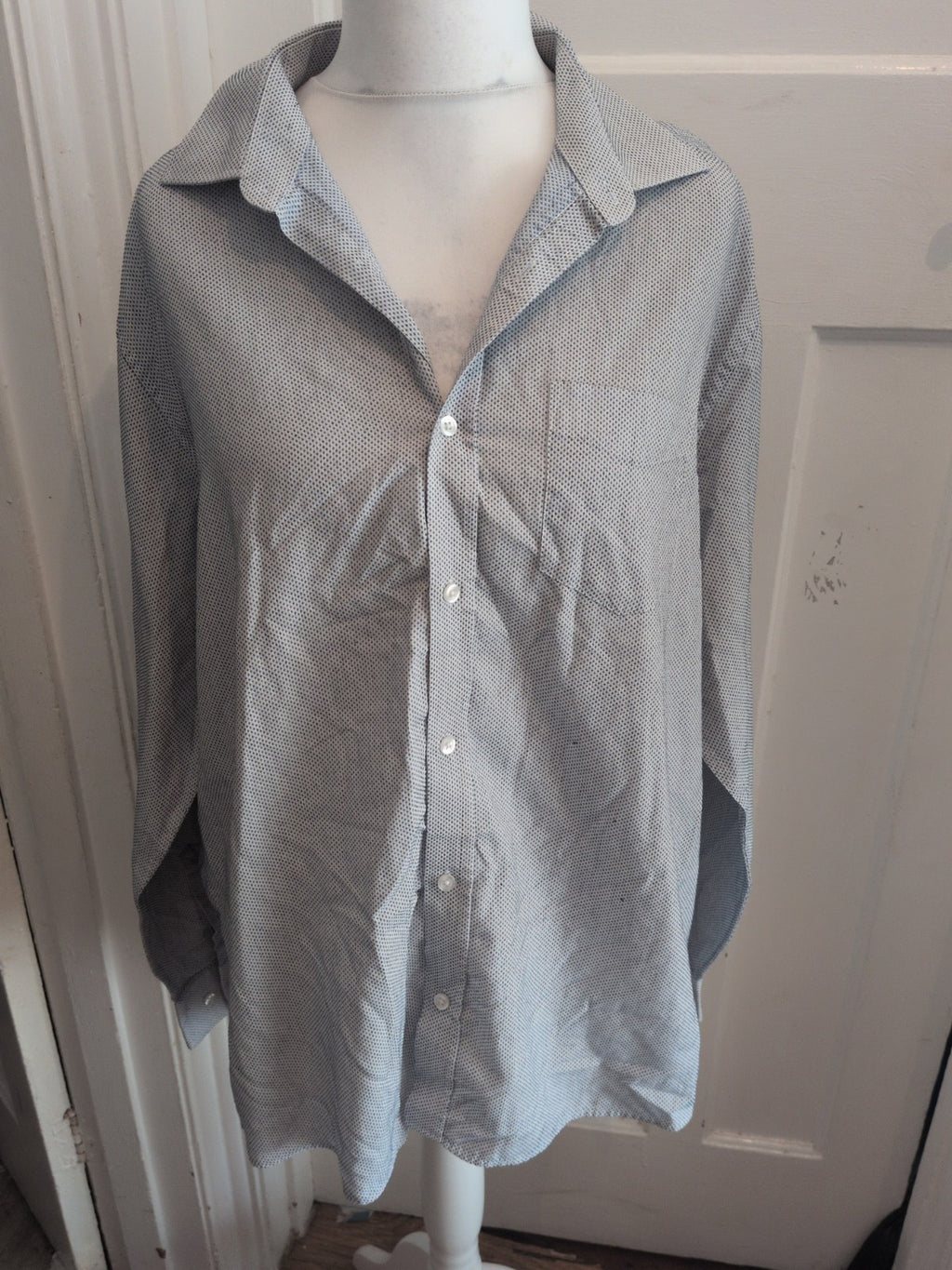F&F Tailoring 17.5 White With Navy Pattern Long Sleeve Shirt