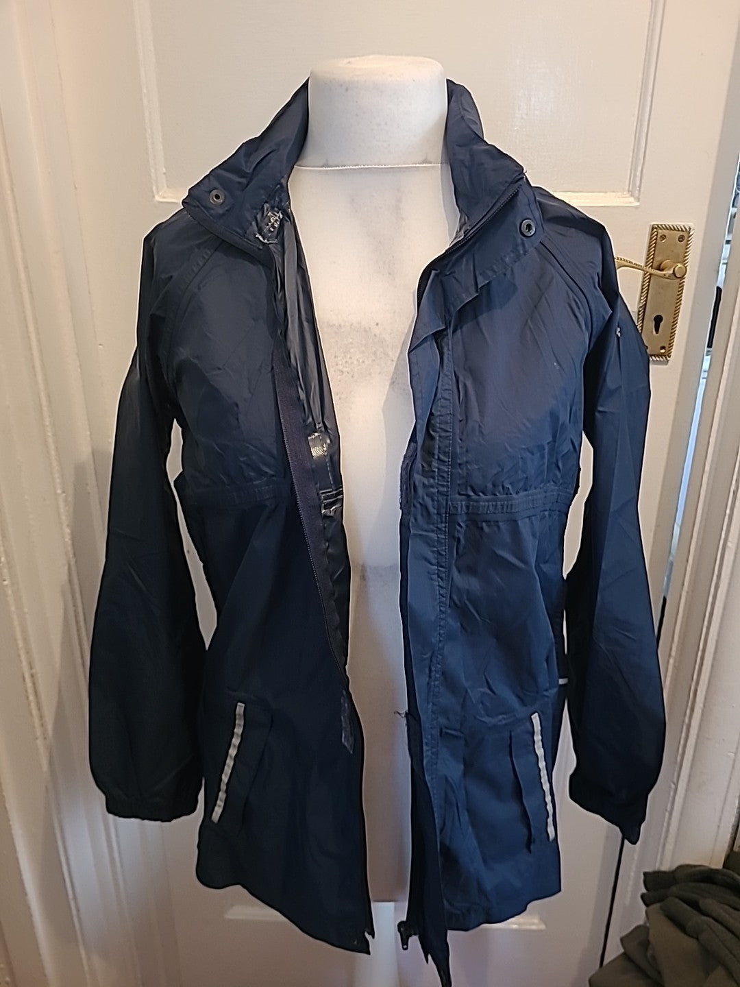 Mens Regatta Size 34" Navy Rain Coat