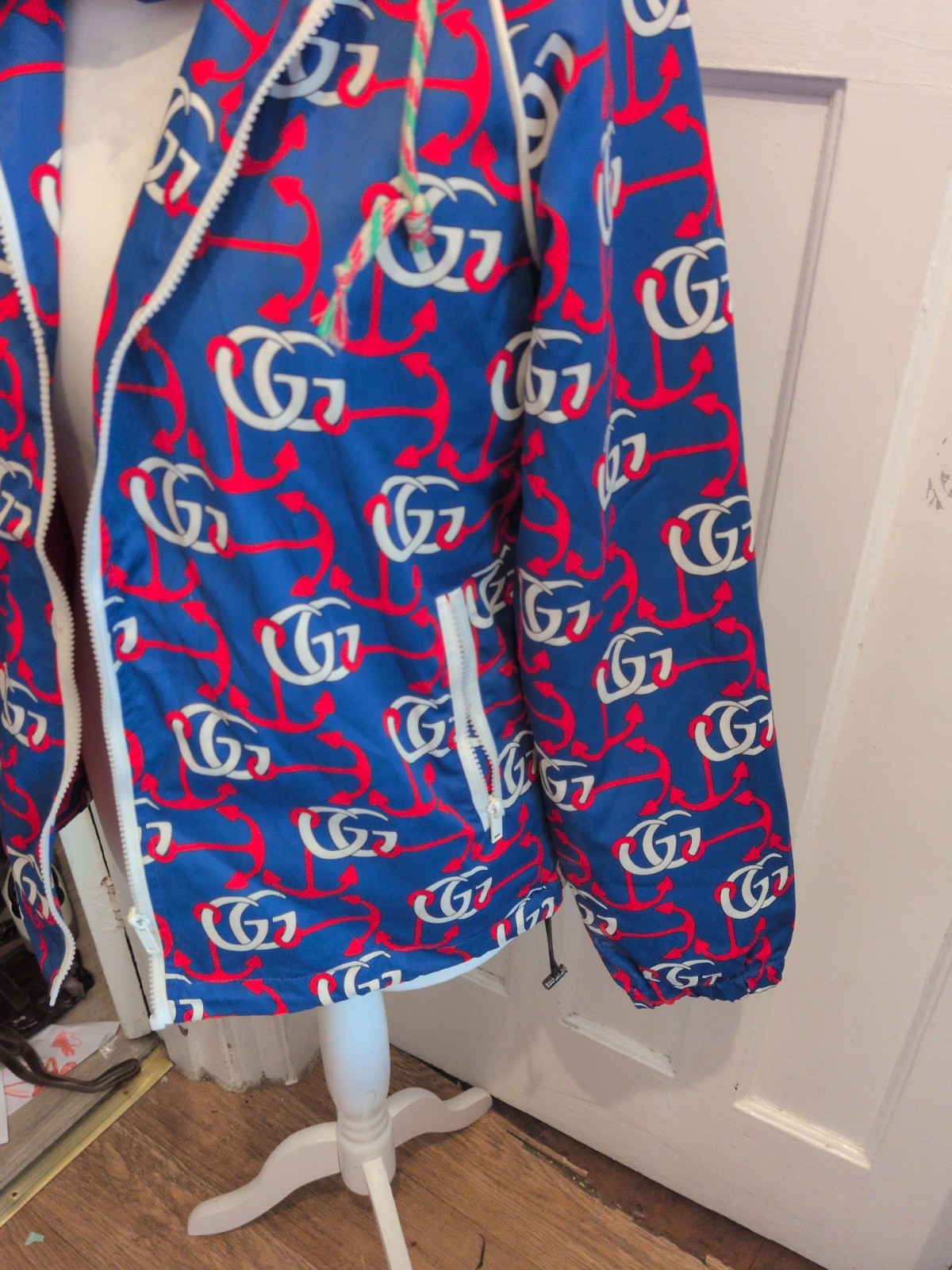 Ladies Gucci Large Blue And Red Rain Coat