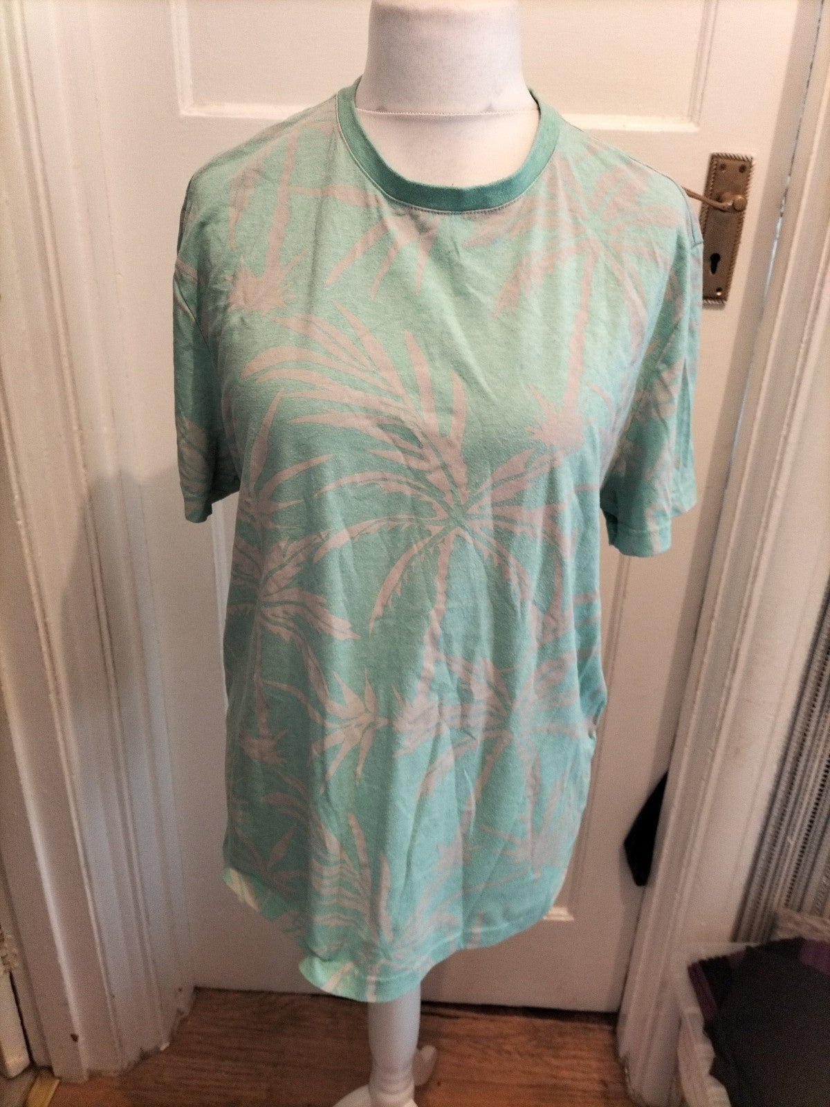 Primark XL Turquoise Grey Floral T-shirt Short Sleeved Bobbling