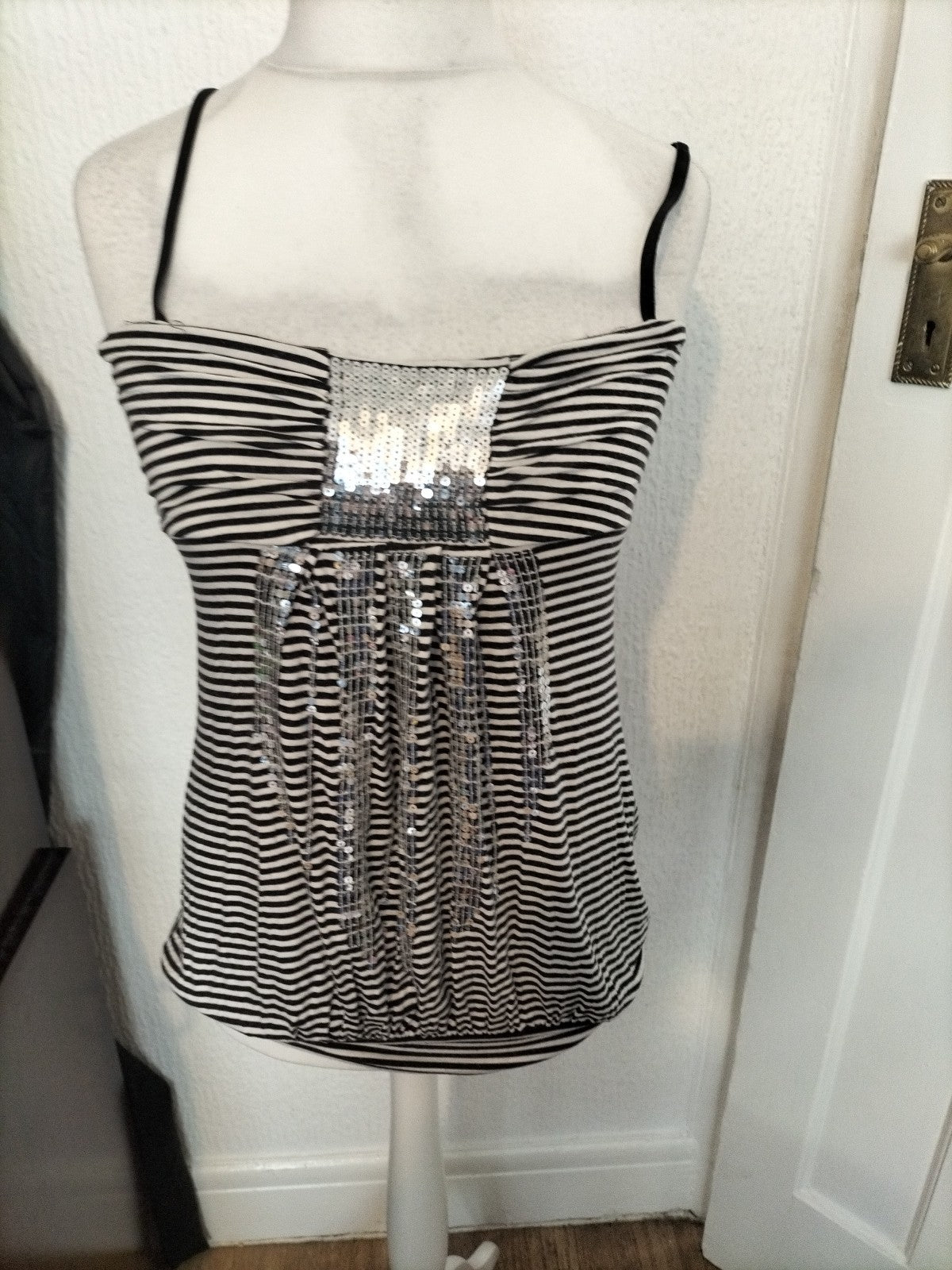 Ladies Amisu Size Large Striped Sequin Sleeveless Blouse