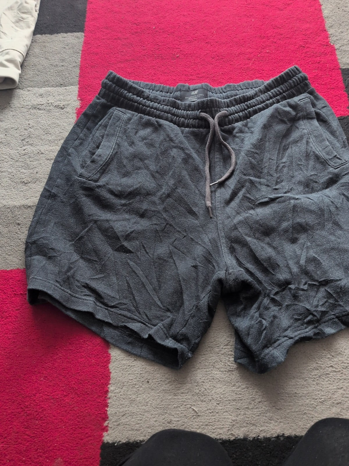 H&M Size Medium Mid Length Shorts Regular Fit Grey