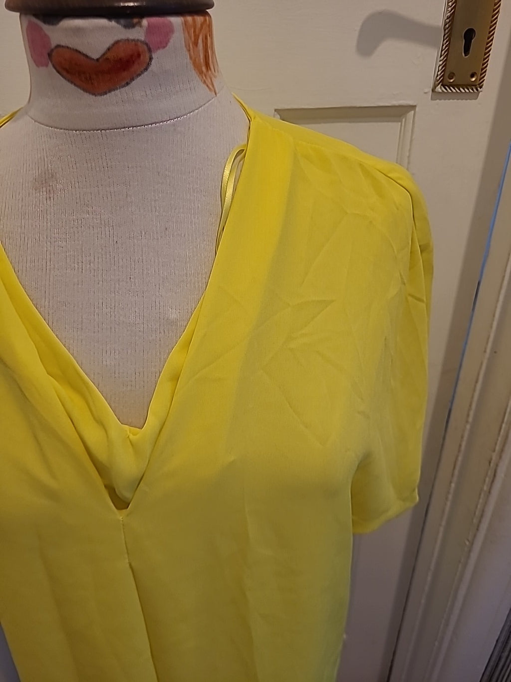 Ladies Tu Size 16 Bright Yellow V Neck Blouse