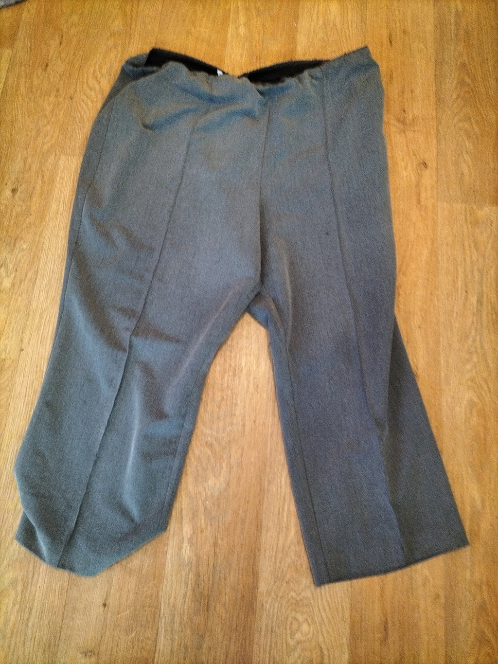 Ladies Bonmarche Size 22 Grey Elasticated Trousers Short Leg