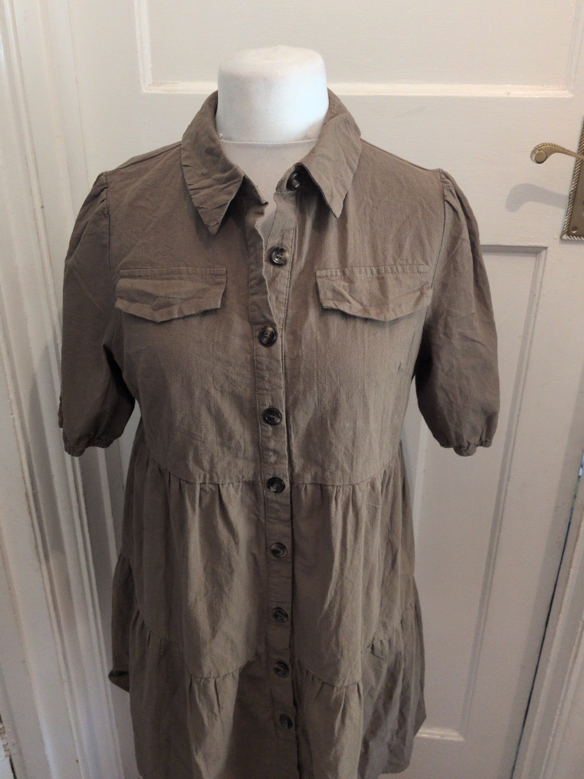 Ladies Shein Size XL Khaki Short Sleeve Collared Blouse