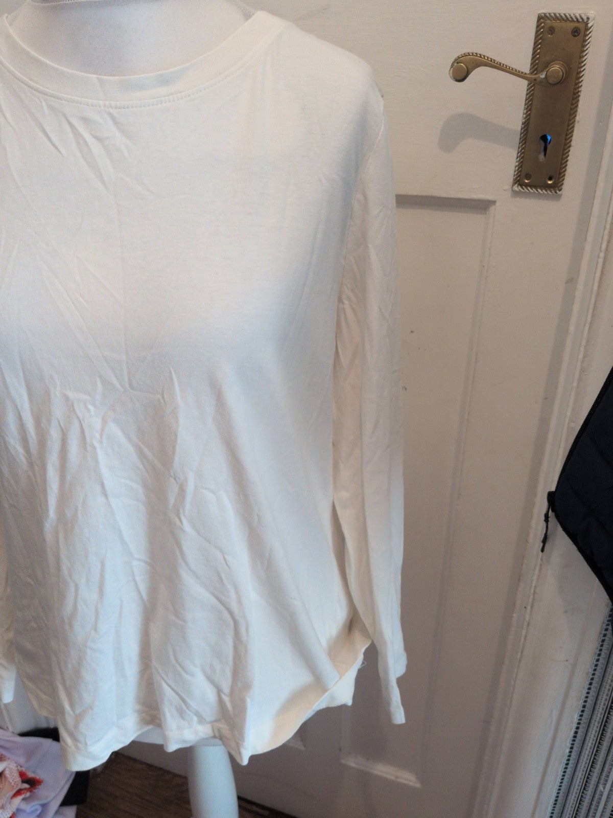 XL 18-20 White Long Sleeve Crew T-shirt Primark