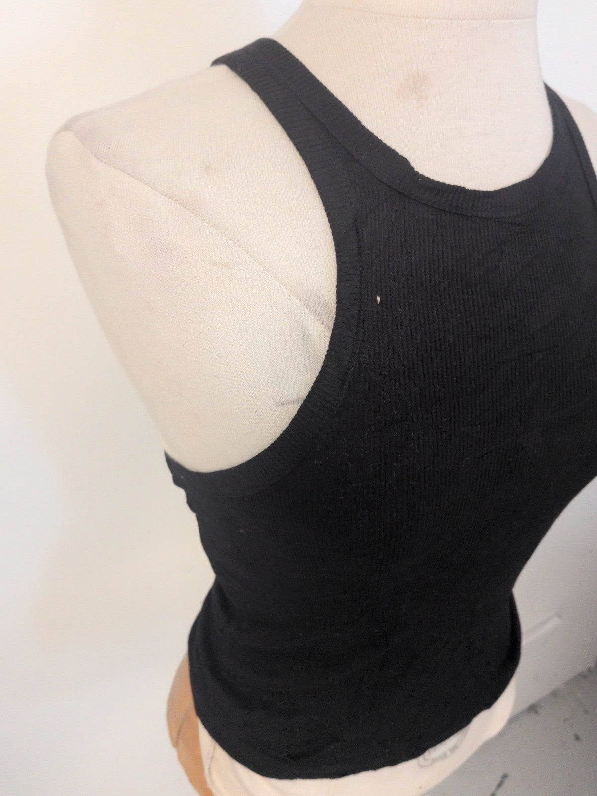 Ladies H&M Divided Size Small Black Racer Back Sleeveless T-shirt
