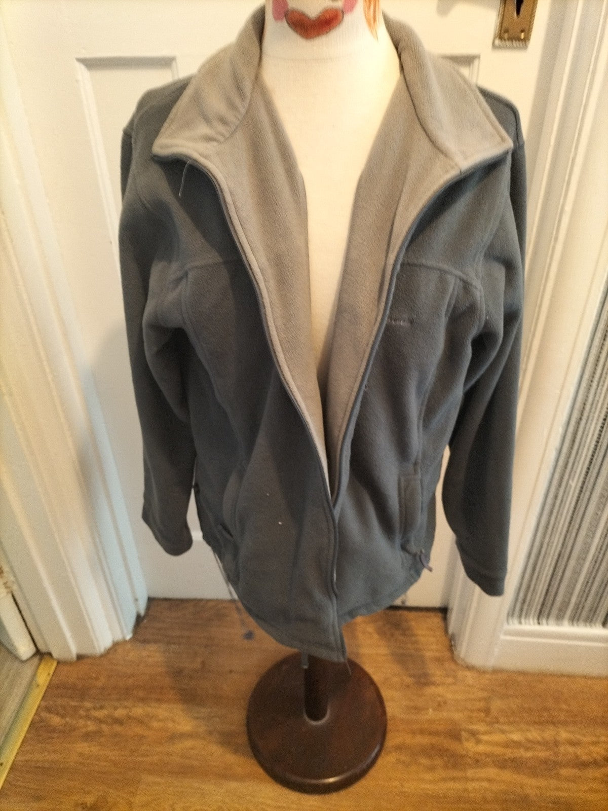 Mens Mountain Life Size Small Grey Warm Zip Through