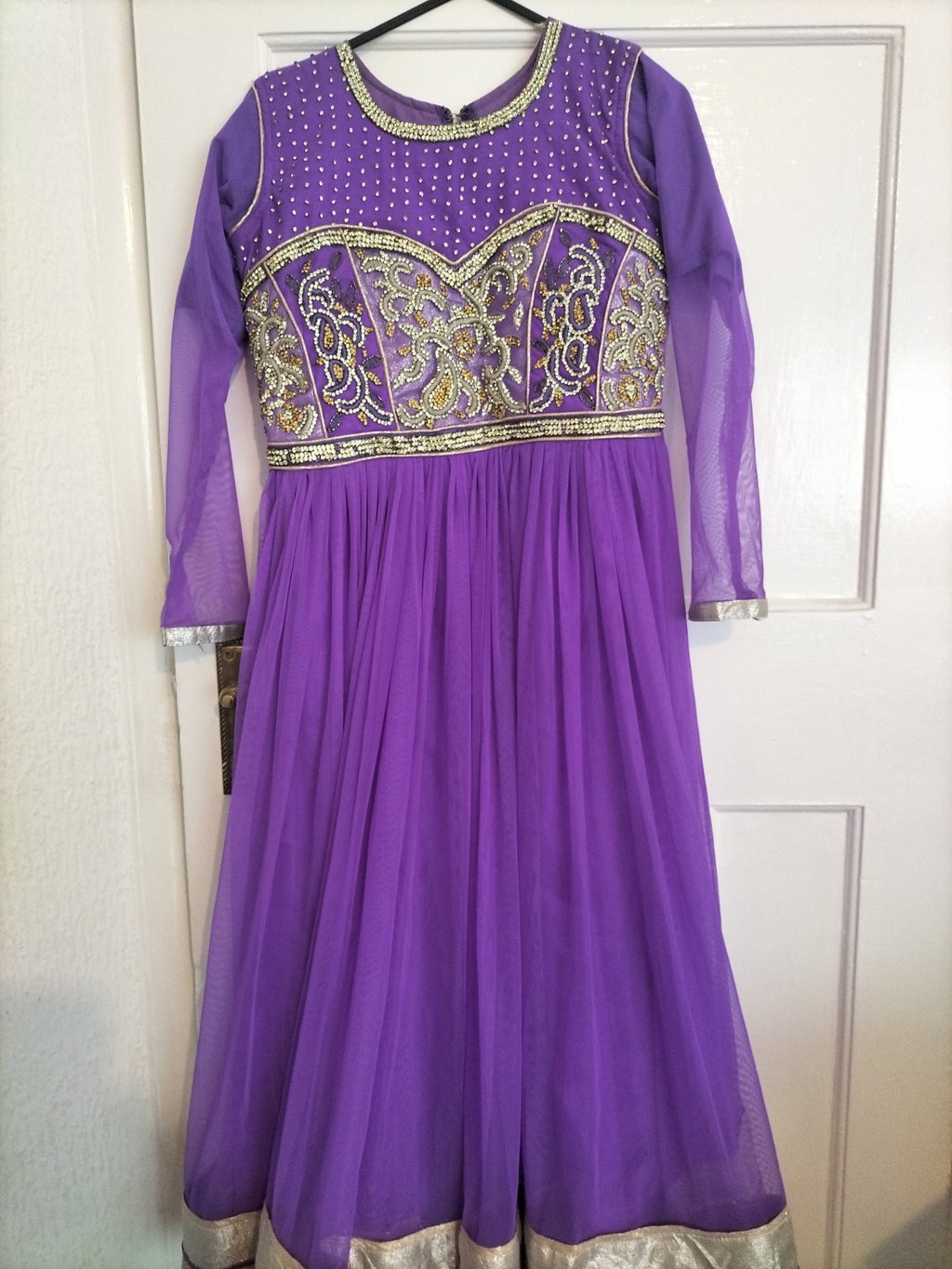 Ladies Euro Size 36 Purple Stud And Sequin Flare Lined Dress
