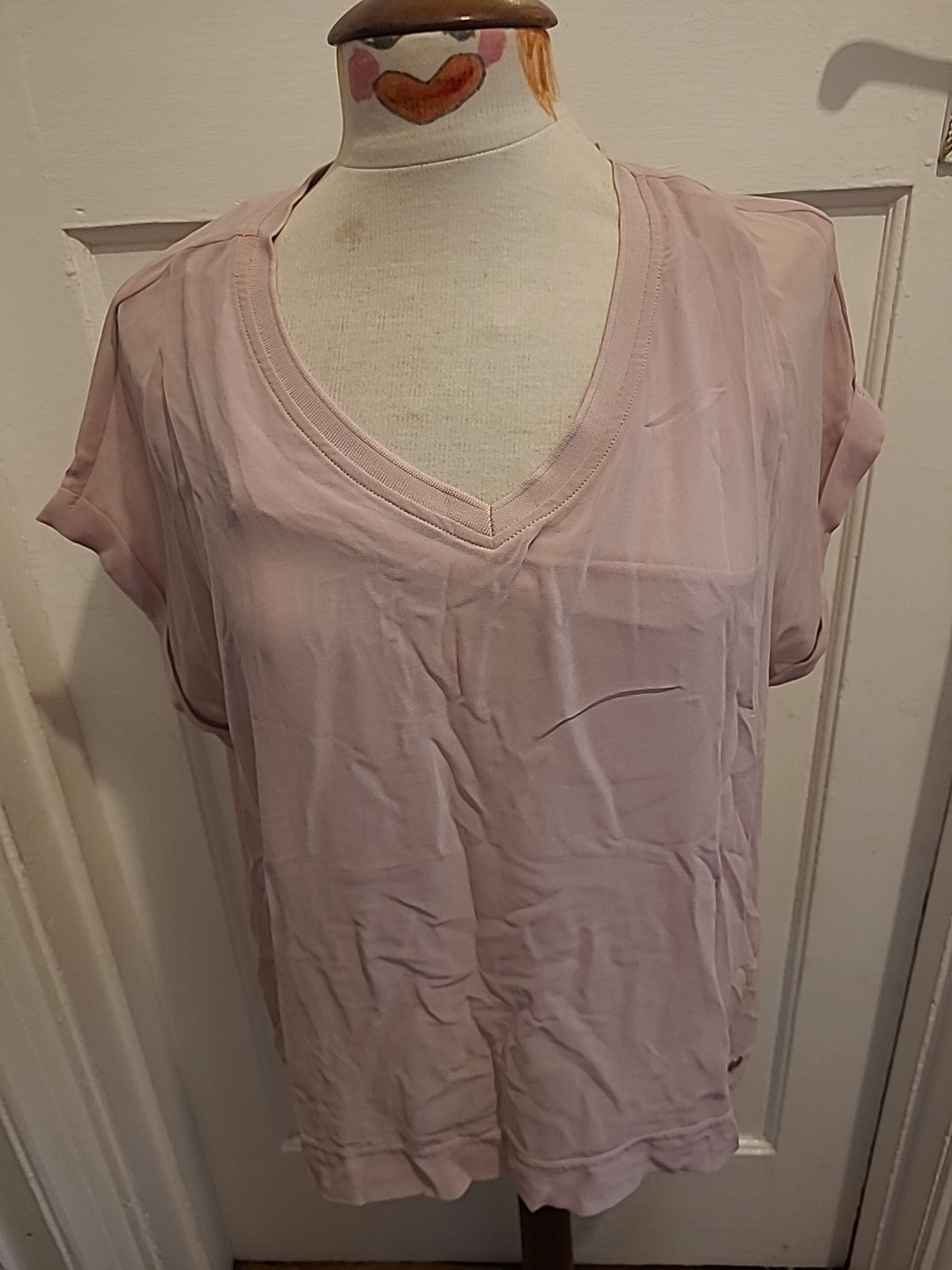 Ladies Badgley Mischka Size Small Lilac Short Sleeve Top