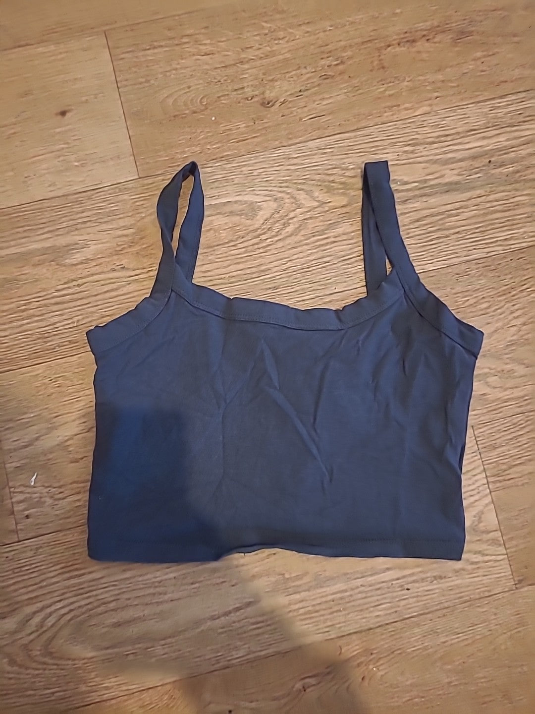Ladies Divided Size Medium Grey Sleeveless Top