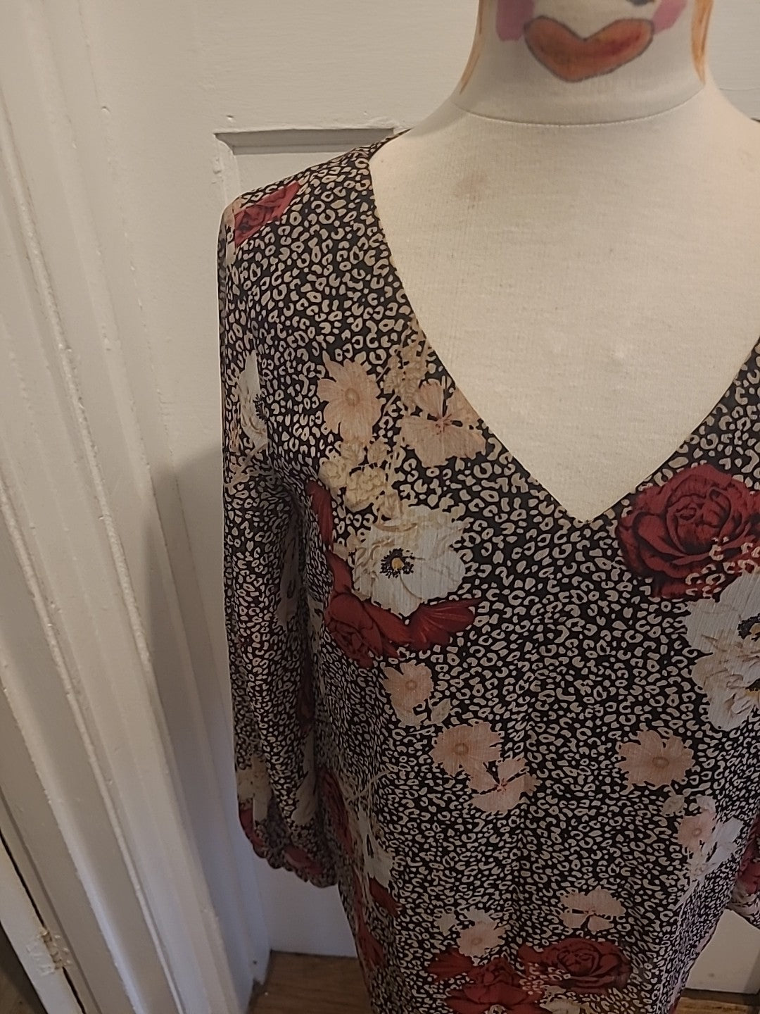 Ladies Wallis Size 12 Multi Speckled Floral Long Sleeved Blouse