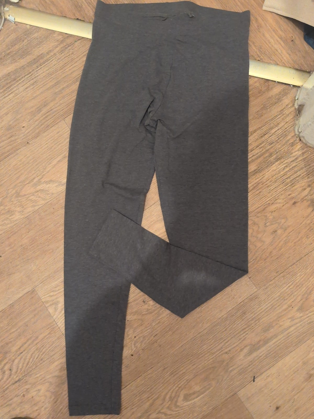 Esmara Medium Grey Capri Leggings