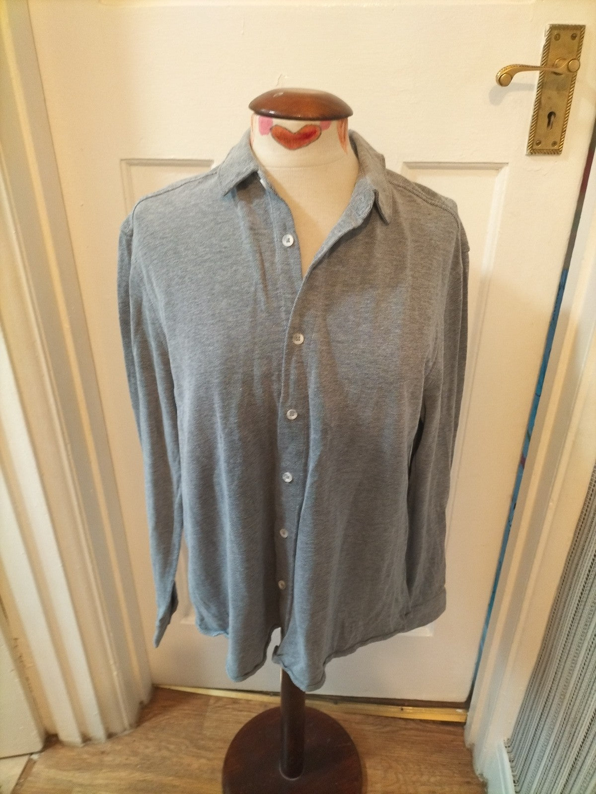 Mens Tu Size Large Grey Long Sleeved Polo Style Shirt