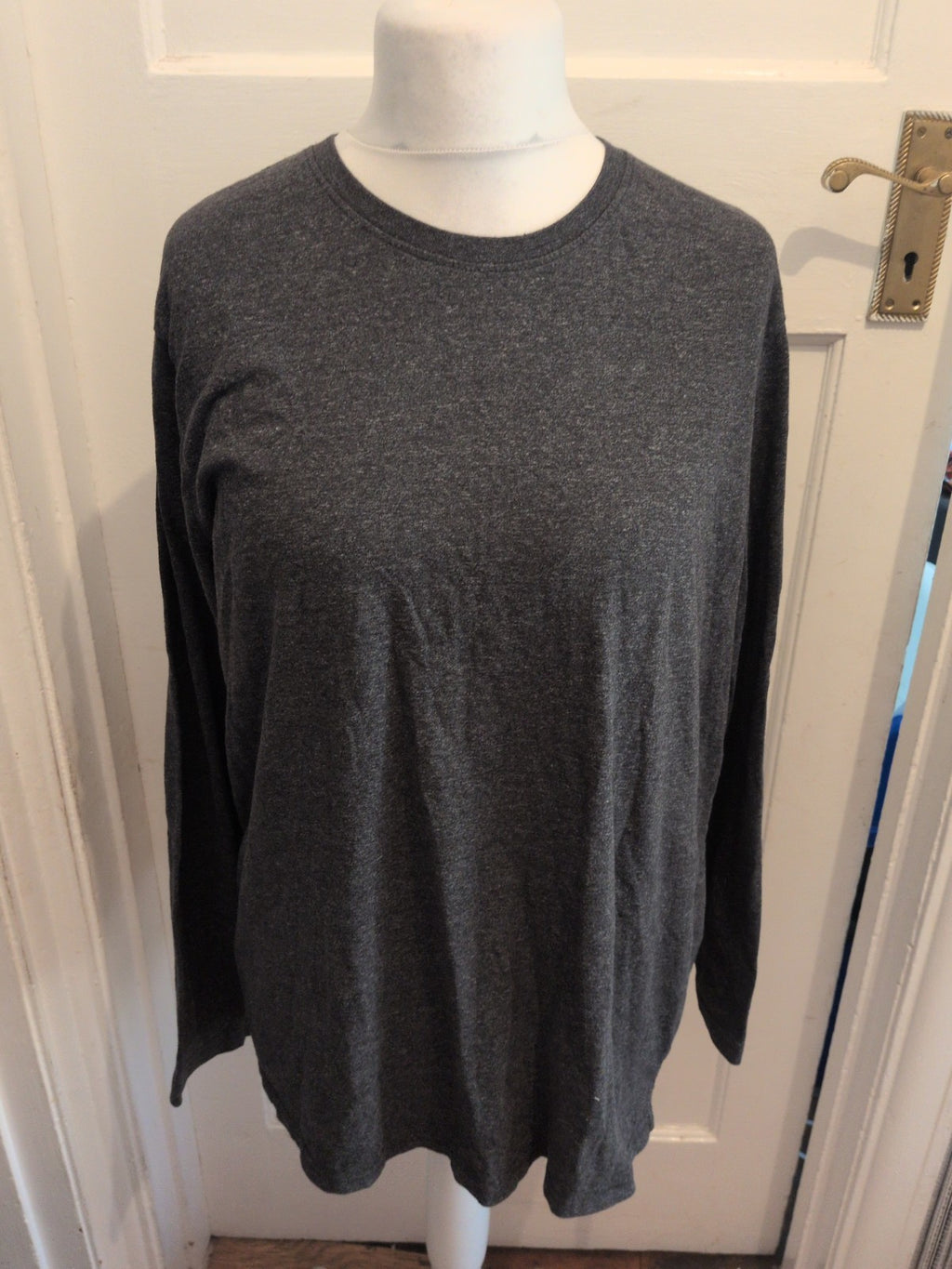 Mens Livergy Size XL Dark Grey Long Sleeve T-shirt