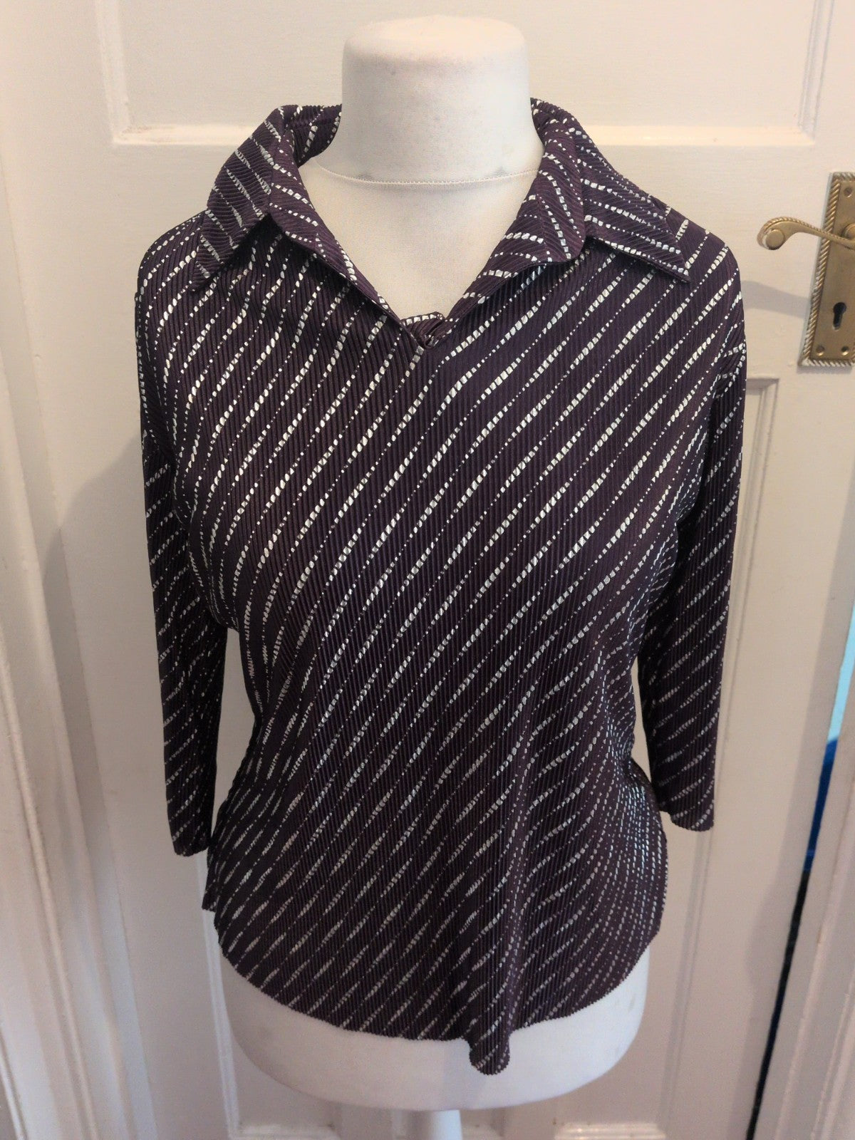 EWM Small Purple And Silver Long Sleeve Collared Blouse