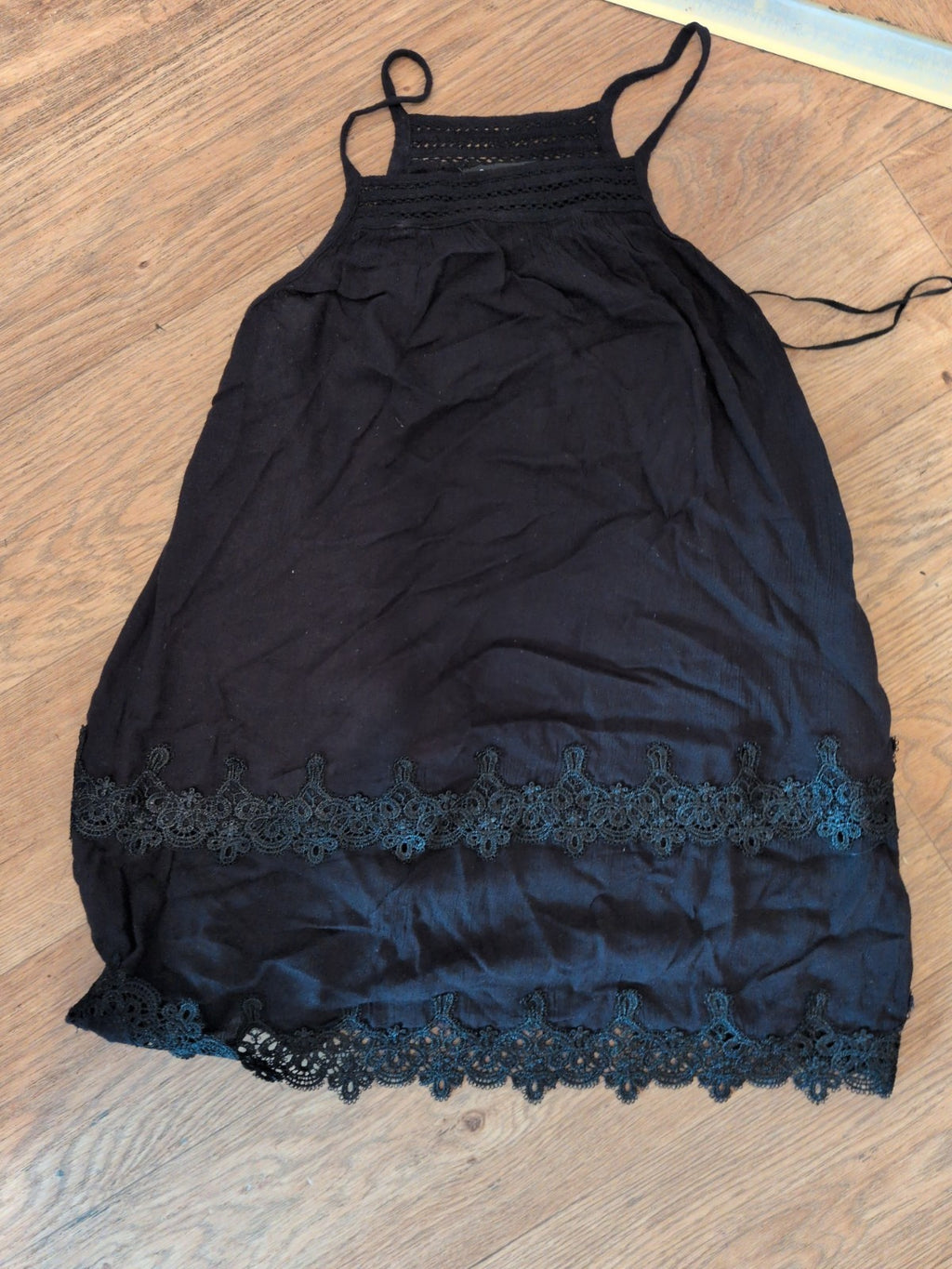 Ladies Miss Selfridge 8 Black Sleeveless Embroidery Blouse